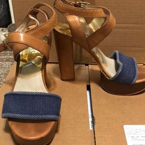 Michael kors brown leather platform heel